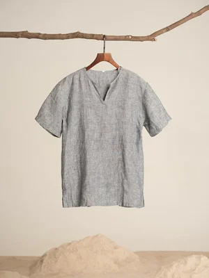 Men’s Light Blue V-Neck Short-Sleeve Shirt
